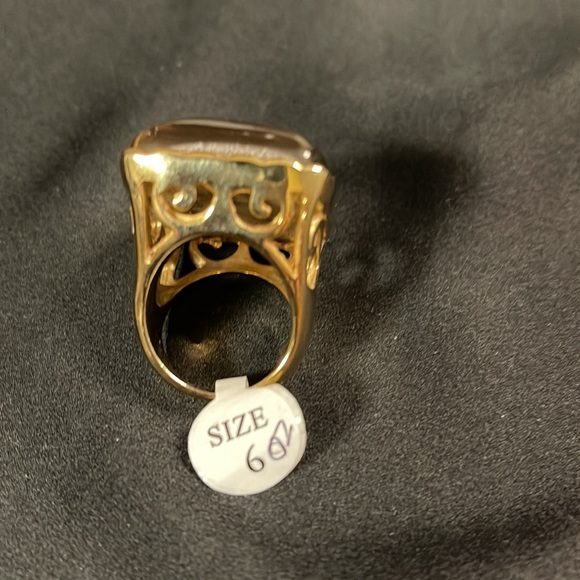 FASHION JEWELRY GEMSTONE RING STAINLESS STEEL WOMEN GOLD & BROWN COLOR SIZE 6 - Picture 4 of 8